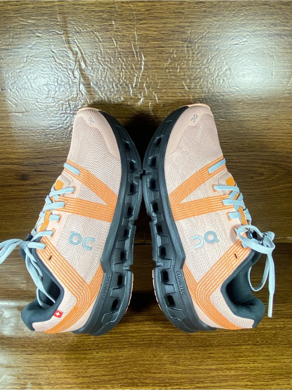 On Cloud Cloudgo women’s shoe size 7.5